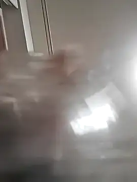 Snapshot of AvaLloyd chatting on September 2025 12:36:02 AM AvaLloyd online show from September 2025 12:36:02 AM