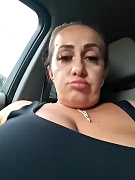 Snapshot of AvaLloyd chatting on September 2025 02:44:02 PM AvaLloyd online show from September 2025 02:44:02 PM