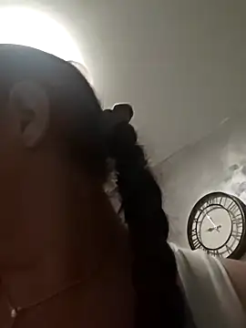 Snapshot of AvaLloyd chatting on October 2025 05:55:02 PM AvaLloyd online show from October 2025 05:55:02 PM