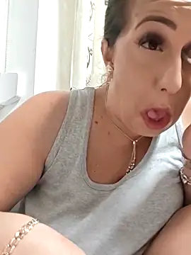 Snapshot of AvaLloyd chatting on October 2025 02:23:02 AM AvaLloyd online show from October 2025 02:23:02 AM