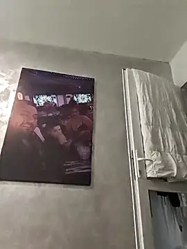 Snapshot of AvaLloyd chatting on October 2025 07:20:02 AM AvaLloyd online show from October 2025 07:20:02 AM