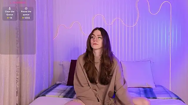 Snapshot of Ester_Hill chatting on January 2025 09:13:01 PM Ester Hill online show from January 2025 09:13:01 PM