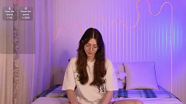 Snapshot of Ester_Hill chatting on January 2025 10:41:01 PM Ester Hill online show from January 2025 10:41:01 PM