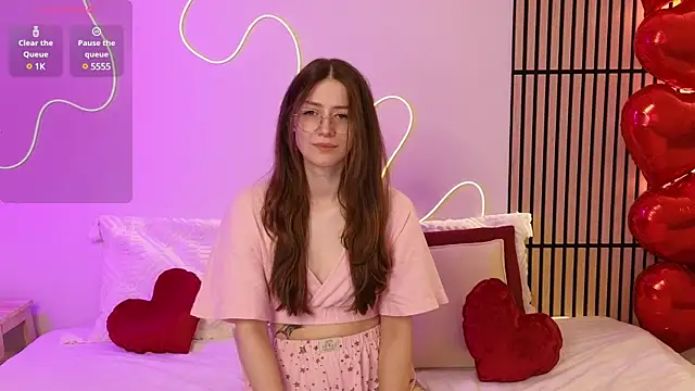 Snapshot of Ester_Hill chatting on February 2025 12:17:02 AM Ester Hill online show from February 2025 12:17:02 AM