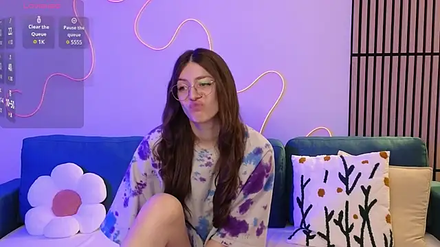 Snapshot of Ester_Hill chatting on February 2025 12:14:01 AM Ester Hill online show from February 2025 12:14:01 AM