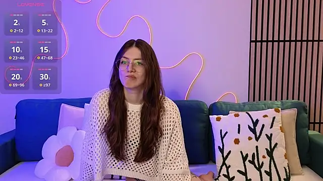 Snapshot of Ester_Hill chatting on March 2025 09:42:02 PM Ester Hill online show from March 2025 09:42:02 PM