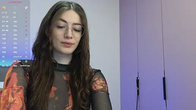 Snapshot of Ester_Hill chatting on October 2025 10:32:01 PM Ester Hill online show from October 2025 10:32:01 PM