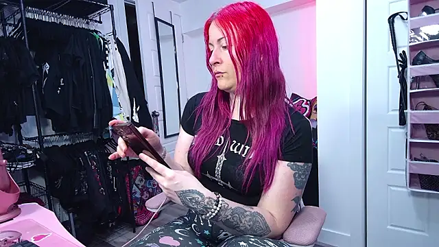 Snapshot of gennyrock chatting on March 2026 11:41:01 PM gennyrock online show from March 2026 11:41:01 PM