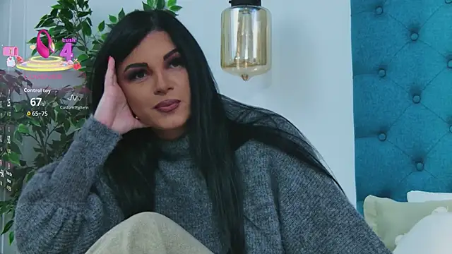 Snapshot of EmilyColle_ chatting on January 2026 07:52:01 PM EmilyColle online show from January 2026 07:52:01 PM