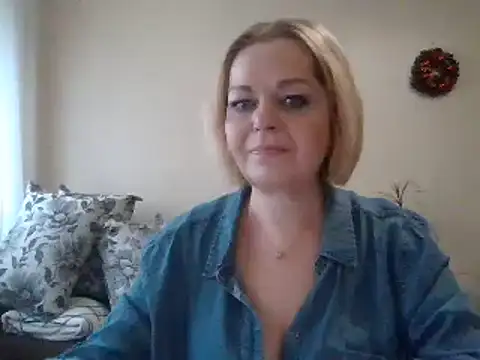 Snapshot of SofiyaPetrova chatting on January 2025 09:17:02 AM SofiyaPetrova online show from January 2025 09:17:02 AM