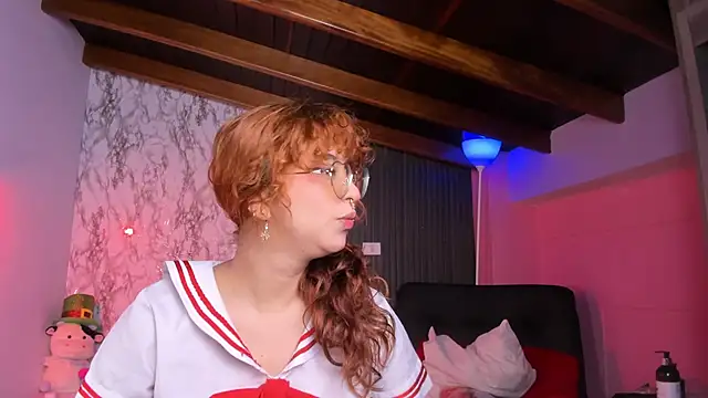 chloe blue online show from October 2025 11:18:02 AM