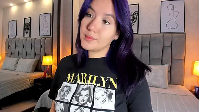 Snapshot of sweet--emily chatting on December 2024 02:51:01 AM sweet--emily online show from December 2024 02:51:01 AM