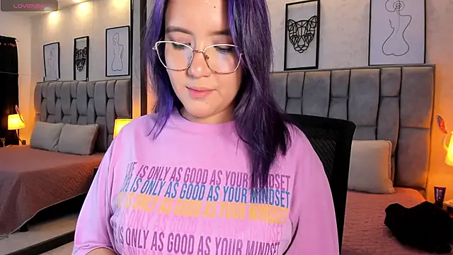 Snapshot of sweet--emily chatting on February 2025 06:43:02 AM sweet--emily online show from February 2025 06:43:02 AM