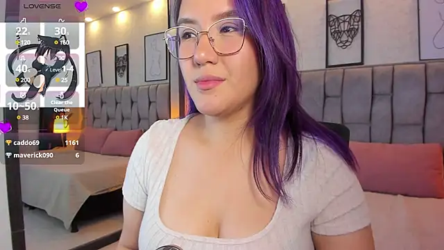 Snapshot of sweet--emily chatting on February 2025 08:49:01 AM sweet--emily online show from February 2025 08:49:01 AM