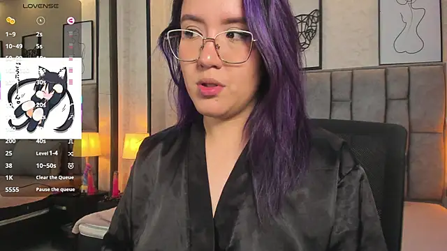Snapshot of sweet--emily chatting on March 2025 07:37:01 AM sweet--emily online show from March 2025 07:37:01 AM