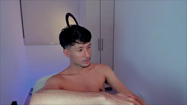 Snapshot of dimitri_targaryen chatting on December 2024 02:25:02 AM dimitri targaryen online show from December 2024 02:25:02 AM