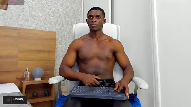 nicolaskan online show from December 2024 05:28:02 AM