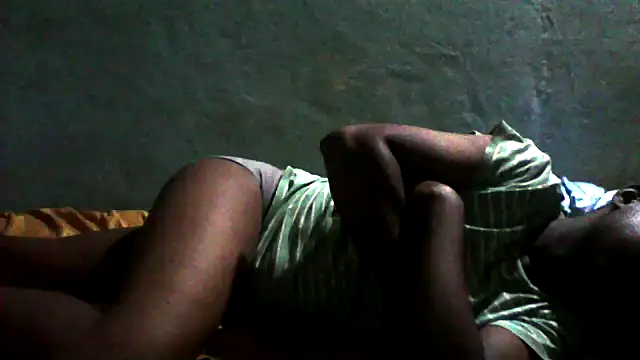 Snapshot of little__joy chatting on April 2026 02:27:02 AM little joy online show from April 2026 02:27:02 AM