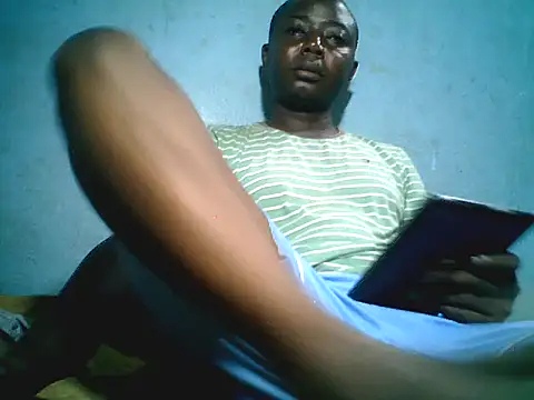 Snapshot of little__joy chatting on May 2026 07:02:02 AM little joy online show from May 2026 07:02:02 AM