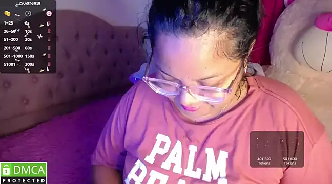 Snapshot of KittyHot20 chatting on February 2025 11:04:02 PM KittyHot20 online show from February 2025 11:04:02 PM