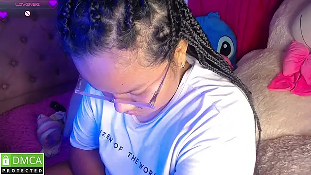 Snapshot of KittyHot20 chatting on October 2025 11:07:01 PM KittyHot20 online show from October 2025 11:07:01 PM