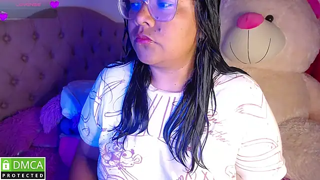 Snapshot of KittyHot20 chatting on November 2025 01:03:01 PM KittyHot20 online show from November 2025 01:03:01 PM