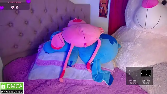 Snapshot of KittyHot20 chatting on December 2025 10:14:01 PM KittyHot20 online show from December 2025 10:14:01 PM