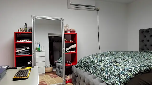 Snapshot of supermanboy94 chatting on December 2024 10:25:01 AM supermanboy94 online show from December 2024 10:25:01 AM