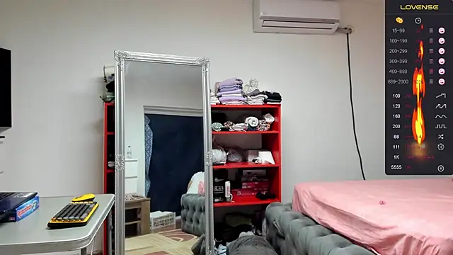 Snapshot of supermanboy94 chatting on January 2025 03:30:01 AM supermanboy94 online show from January 2025 03:30:01 AM