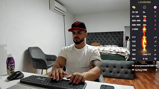 Snapshot of supermanboy94 chatting on October 2025 06:00:01 AM supermanboy94 online show from October 2025 06:00:01 AM