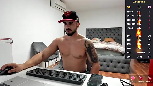 Snapshot of supermanboy94 chatting on October 2025 05:37:02 AM supermanboy94 online show from October 2025 05:37:02 AM