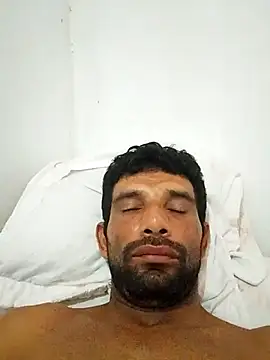 Tiago0031 online show from November 2025 12:04:01 PM