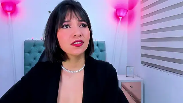 lina bedoya  online show from January 2025 11:43:01 AM