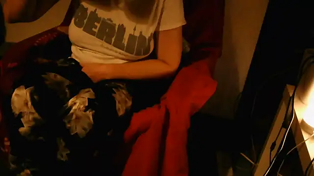 Everydayonli online show from October 2025 06:47:01 PM