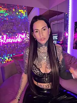 Snapshot of AileenInkOfficial chatting on February 2025 06:19:01 PM AileenInkOfficial online show from February 2025 06:19:01 PM