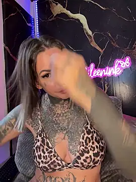 Snapshot of AileenInkOfficial chatting on September 2025 08:16:02 AM AileenInkOfficial online show from September 2025 08:16:02 AM