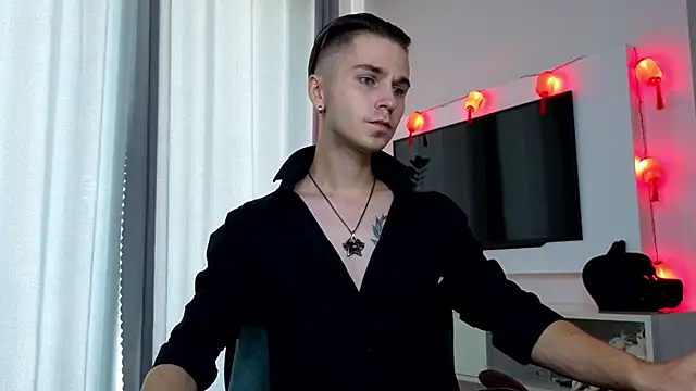 Snapshot of Joseph__Quinn chatting on April 2026 07:45:01 AM Joseph Quinn online show from April 2026 07:45:01 AM