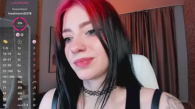 arielabradberry online show from December 2024 05:37:02 PM