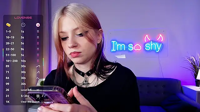 arielabradberry online show from October 2025 03:24:01 PM