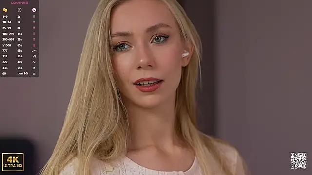 Snapshot of Vika54784 chatting on October 2025 04:57:02 AM Vika54784 online show from October 2025 04:57:02 AM