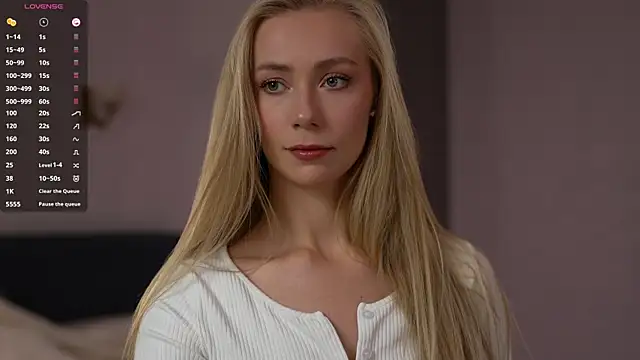 Snapshot of Vika54784 chatting on October 2025 04:56:01 AM Vika54784 online show from October 2025 04:56:01 AM