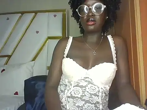 cutesmiling online show from March 2025 05:33:01 AM