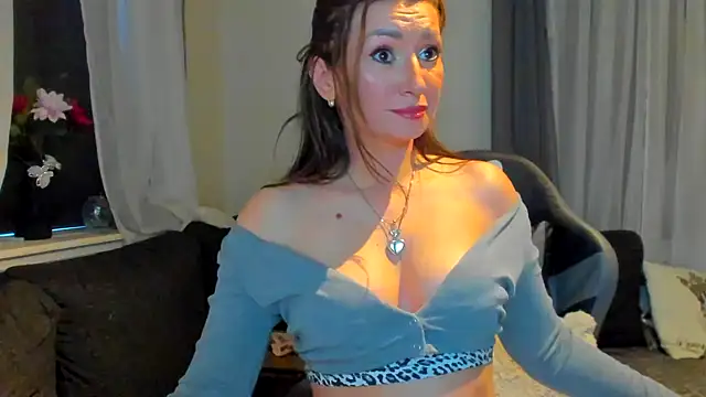 Snapshot of SweetAriana26 chatting on January 2026 02:01:02 PM SweetAriana26 online show from January 2026 02:01:02 PM