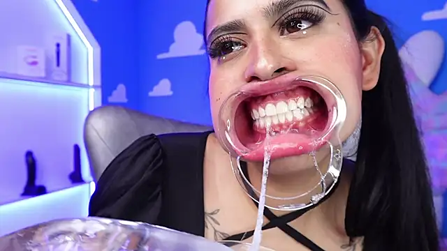 miss romyna online show from January 2025 05:32:02 AM