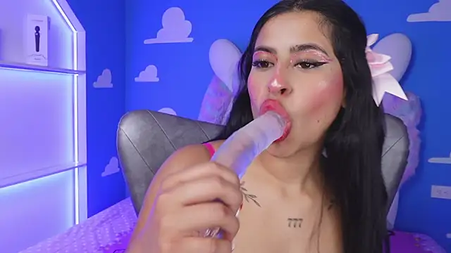 miss romyna online show from October 2025 11:09:01 AM