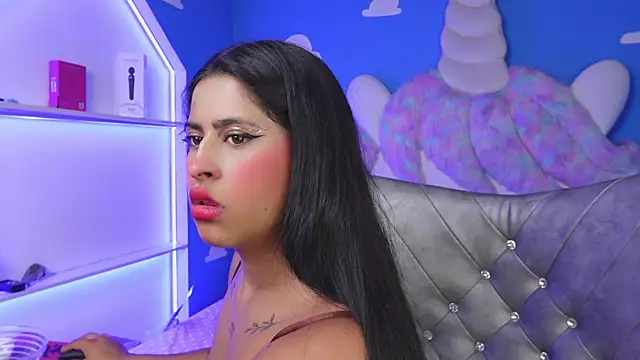 miss romyna online show from October 2025 11:02:01 AM