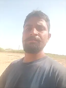 Snapshot of lovesuna chatting on February 2025 09:10:01 AM lovesuna online show from February 2025 09:10:01 AM