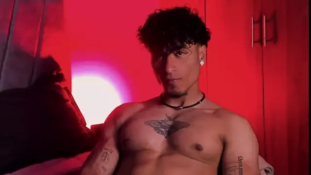 Thomas Fit1 online show from October 2025 04:19:02 AM