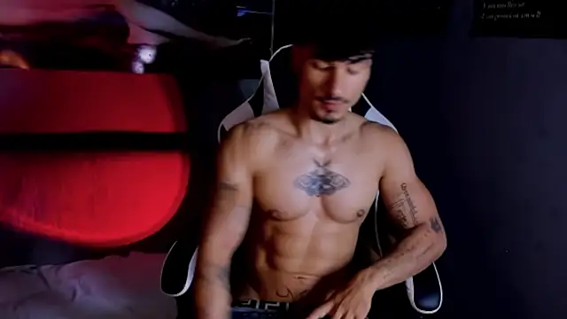 Thomas Fit1 online show from April 2026 12:42:01 AM