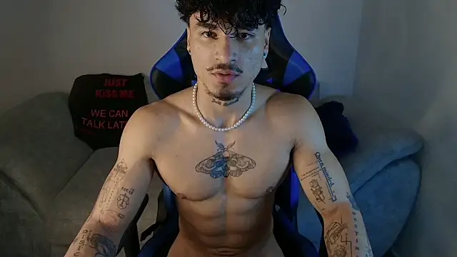 Snapshot of Thomas_Fit1 chatting on July 2026 12:07:02 PM Thomas Fit1 online show from July 2026 12:07:02 PM